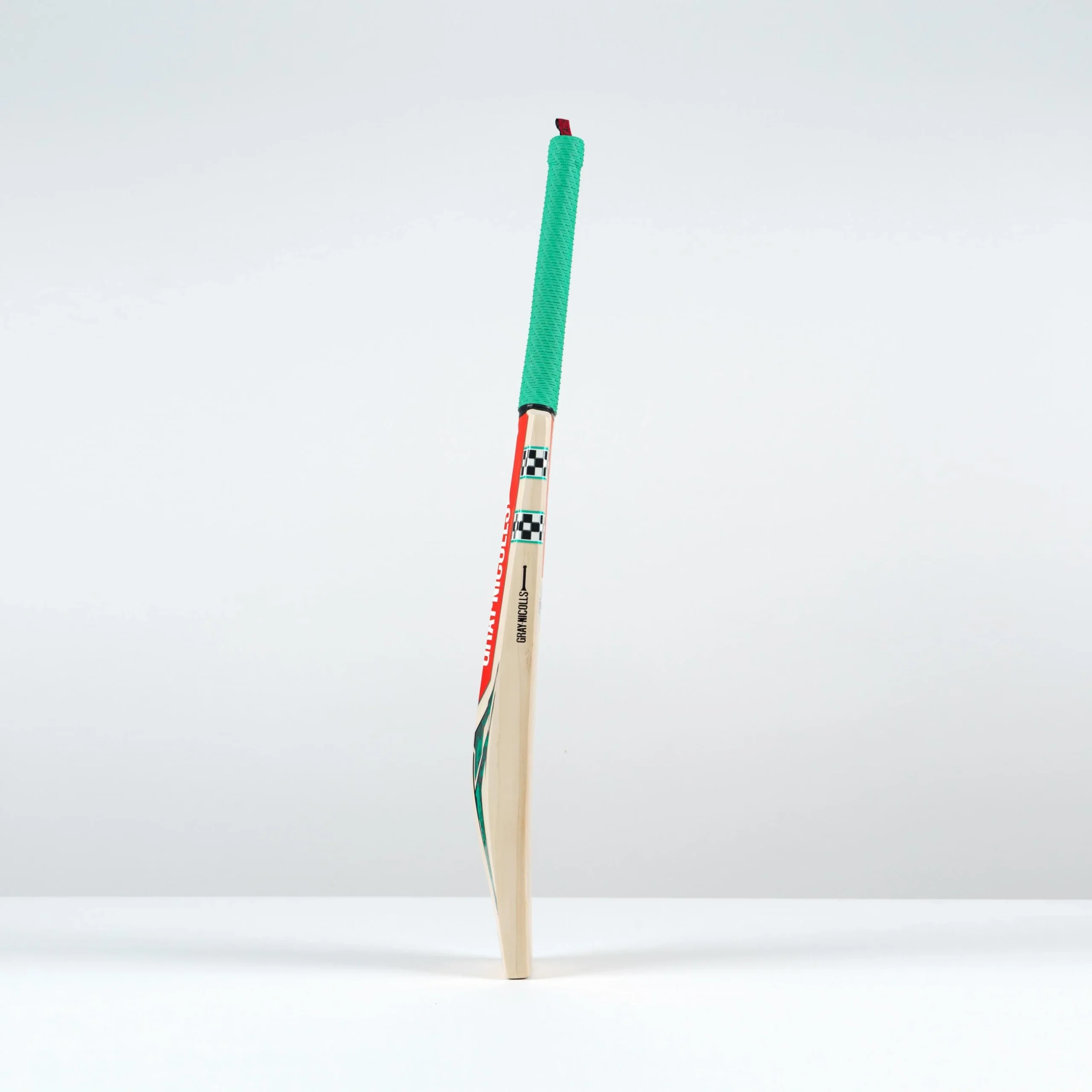 Gray-Nicolls Ventus 1.0 5 Star Cricket Bat - Right Side