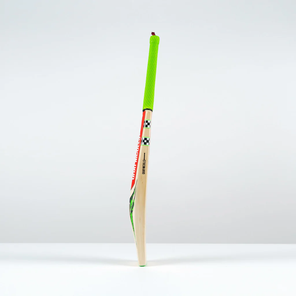 Gray-Nicolls Ventus 1.3 300 Cricket Bat - Side
